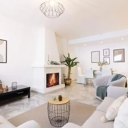 펜션 Spacious Townhouse Mirador Torreblanca 푸엔히롤라
